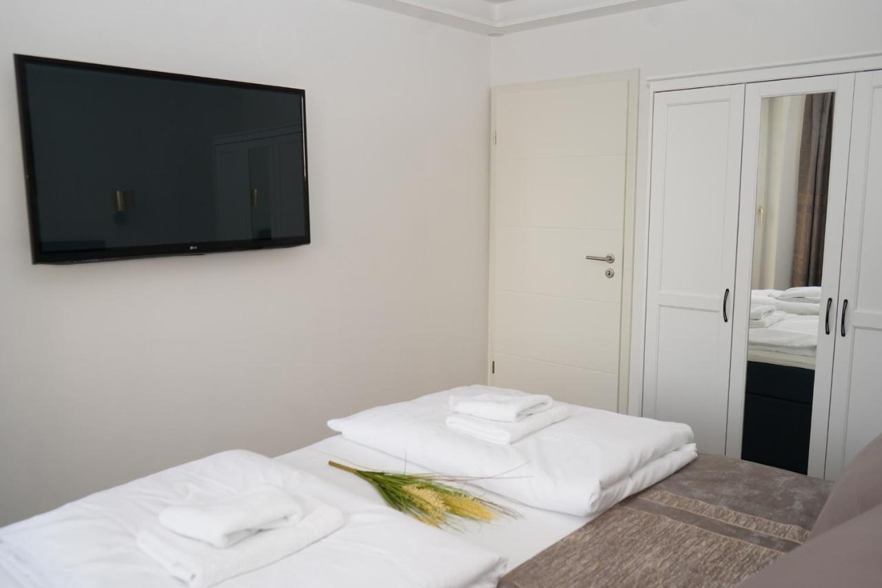 "Yildirim Touristik 1" Ferienwohnung Exklusiv In Austattung Und Lage Куксхавен Екстериор снимка