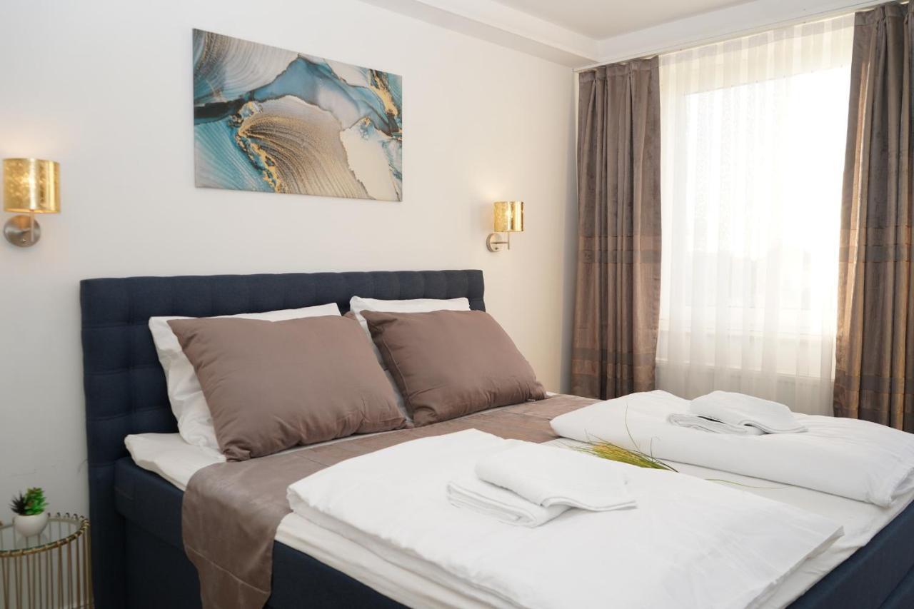 "Yildirim Touristik 1" Ferienwohnung Exklusiv In Austattung Und Lage Куксхавен Екстериор снимка
